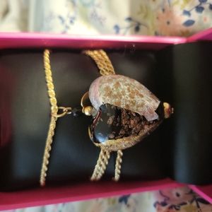 MURANO ..GLASS OF VENETIANS . BOUGHT WHILE IN ITALY ❤️ 🇮🇹 VENETIAN GLASS HEART